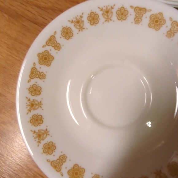 Corelle Livingware Saucers Butterfly Gold  Set of 11 Corning - Picture 4 of 4